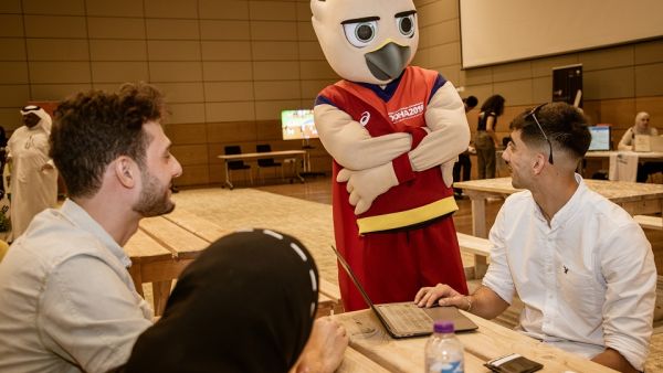 خلال الحدث خلال الحدث