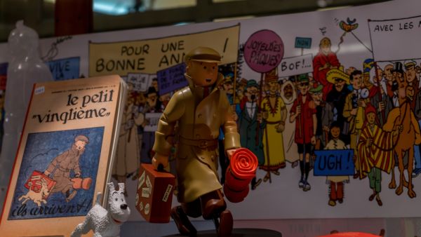  A bust of cartoon character Tintin along with the dog Snowy in the city of Brussels, Belgium, Europe. (Shutterstock/ File Photo)