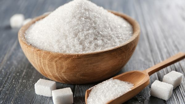يجب اختيار أنواع الفاكهة التي تكون فيها نسبة السكر منخفضة