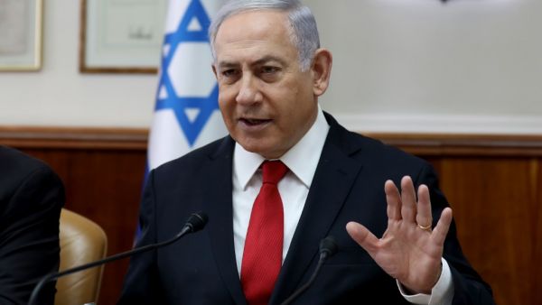 Israeli Prime Minister Benjamin Netanyahu gestures while speaking during the weekly cabinet meeting at his office in Jerusalem on October 27, 2019. (GALI TIBBON / AFP)