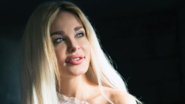 Dominique Hourani shared two photos on Instagram that showed her crying Source dominiquehourani Instagram