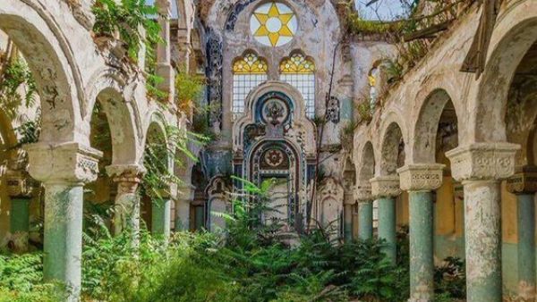 Romanian synagogue (Twitter)