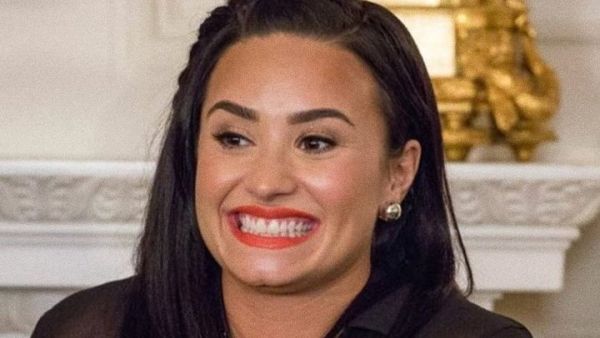 Demi Lovato (Twitter)