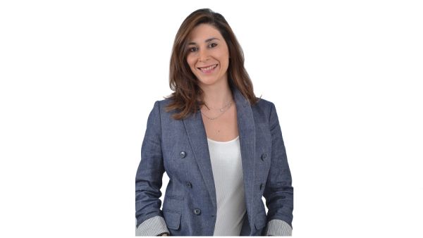 نادين عبيد نادين عبيد