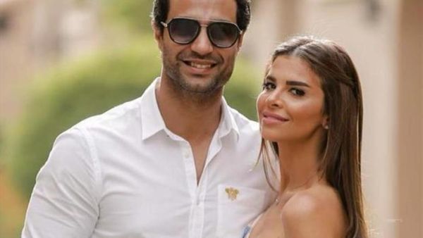 كريم فهمي يحتفل بعيد زواجه كريم فهمي يحتفل بعيد زواجه