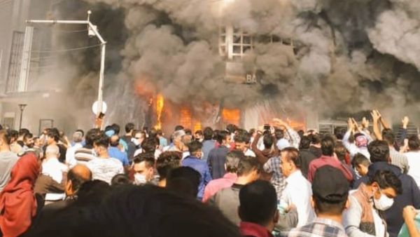 قوات الأمن أطلقت النار من فوق أسطح المنازل