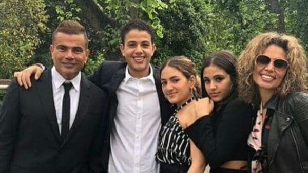 عمرو دياب مع عائلته عمرو دياب مع عائلته