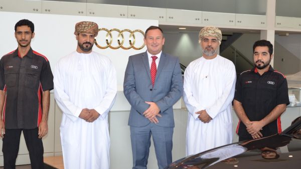 سيارات الوطية تهنئ خريجي الكلية الوطنية لتقنية السيارات على إتمام عامهم الأول بنجاح