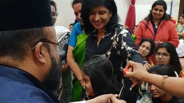 Women donate long locks for cancer patients in Dubai (Twitter)