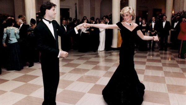 HRH Princess of Wales famously danced with actor John Travolta during a 'White House' party in 1985 hosted by President Ronald Reagan & First Lady; his wife Nancy (Twitter)