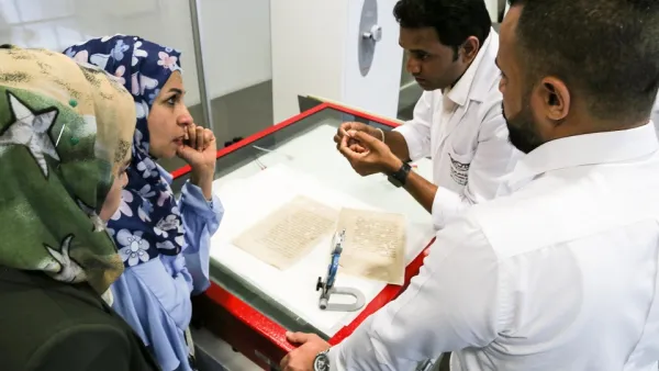 Qatar National Library Hosts Training Program for Conservation Experts From Iraq