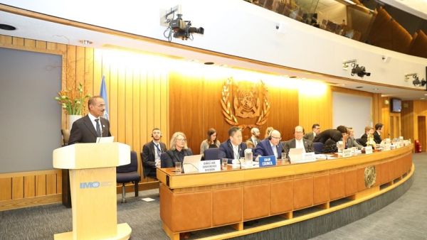 الهيئة الاتحادية للمواصلات البرية والبحرية تناقش أبرز تحديات القطاع البحري المستقبلية وسبل معالجتها 