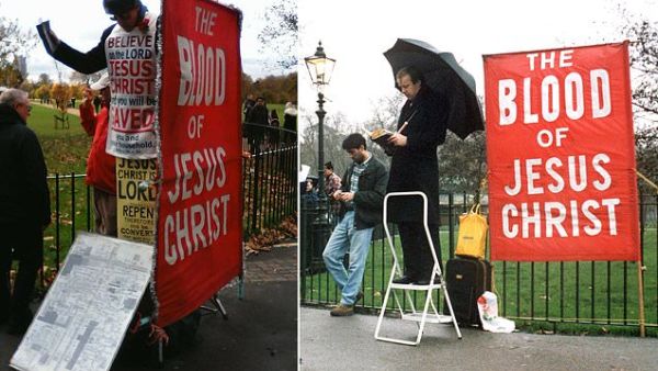Christian banned from displaying banner proclaiming his beliefs vows (Twitter)