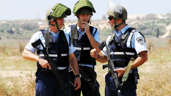 Israeli police forces (Shutterstock)	
