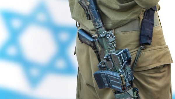 Israeli soldiers (Shutterstock)	