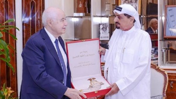 خلال الحدث خلال الحدث