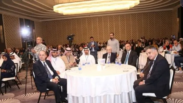 Abu-Ghazaleh Calls for Clearer Regulations for Professionalism in Social Media