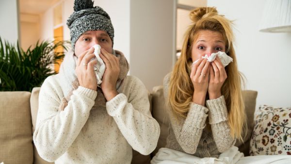  لعلاج تهيّج الجلد حول تجويف الأنف ضعي مرهمً بتروليًّا حول المنطقة الحساسة