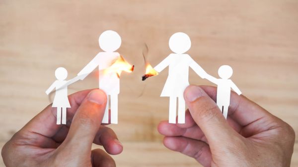 العلاقات طويلة الأمد مثل الزواج تحتاج إلى بذل الجهد باستمرار من أجل الحفاظ عليها