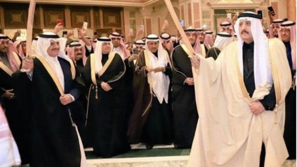 احتفل أمير المنطقة الشرقية الأمير سعود بن نايف بن عبدالعزيز بزفاف نجله