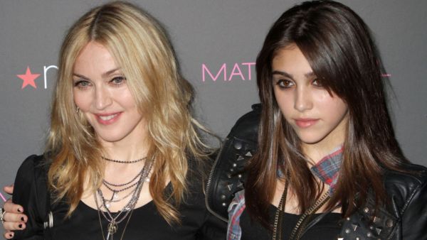 مادونا وابنتها لورديس ليون