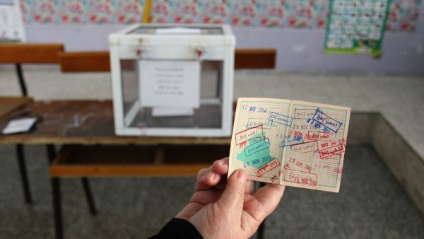 Algerians cast their votes during the presidential election on December 12, 2019 at a polling station in Algiers. Five candidates are running in Algeria's presidential election to replace ousted Algerian president Abdelaziz Bouteflika. (AFP/ File Photo)