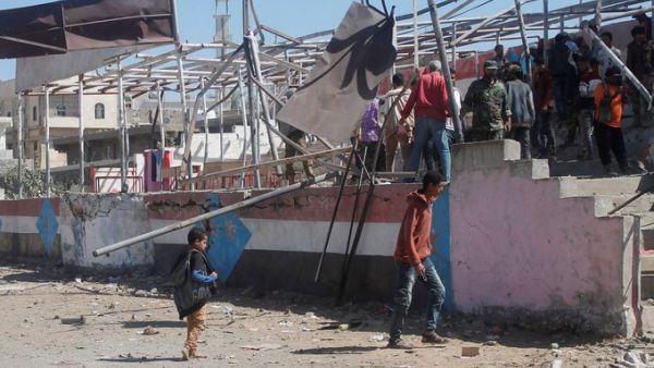 Missile attack on Yemen military parade kills five (Twitter)