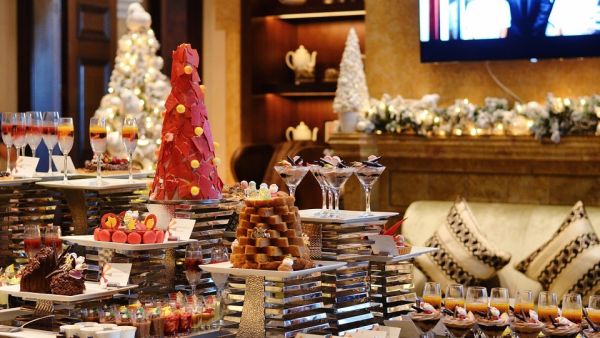 Create memorable moments with your young ones at the Gingerbread House Workshop and the amazing Tree Lighting Ceremony on the 5th of December at 6pm.