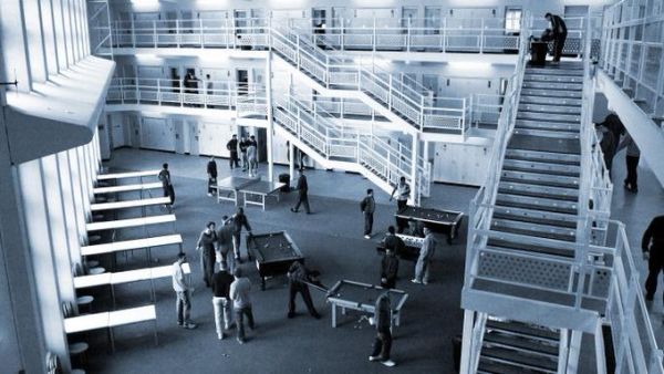 British prisons are universities of Islamic extremism (Twitter)
