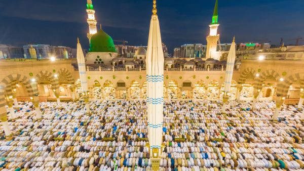 The mosque of the Prophet in Saudi Arabia (Shutterstock)	
