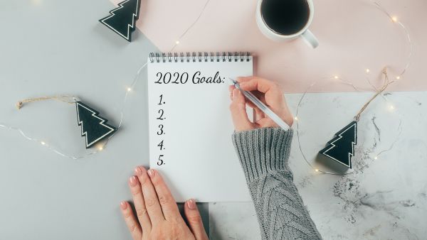 Top Financial New Year's Resolutions to Help You Lead a Smarter Life During 2020