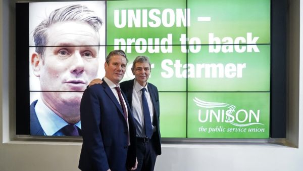 Britain's Labour Party shadow Secretary of State for Exiting the EU Keir Starmer (L) poses with UNISON General Secretary Dave Prentis after arriving to speak to workers in the UNISON headquarters in London on January 9, 2020, following the announcement that the union has decided to back him to replace Jeremy Corbyn as the Labour Party leader. (AFP/ File Photo)