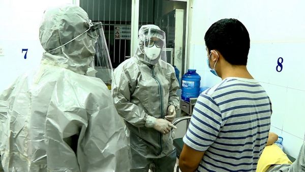 Two Chinese nationals in Vietnam have tested positive for the SARS-like coronavirus and are being treated in hospital, officials said on January 23. STR / Vietnam News Agency / AFP