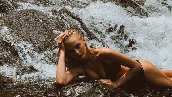 Ms Puntus was found in bushes by a street cleaner after lying outside for 'some hours' in temperatures of minus 5C (23F) (Ksenia Puntus)