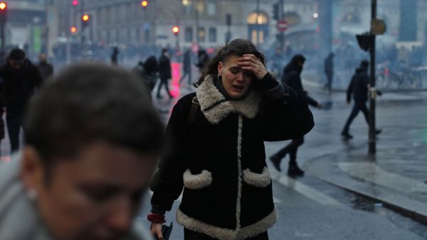 Paris police say 20 protesters & 16 officers suffered injuries (Twitter)