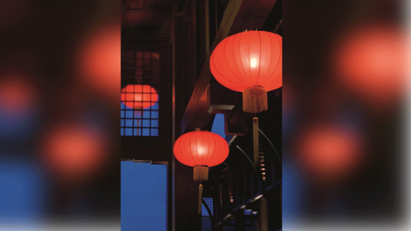 Diners will have the choice to sit under giant red lanterns hanging from the ceiling indoors and outdoor patio area as they enjoy different Chinese flavors. Diners will have the choice to sit under giant red lanterns hanging from the ceiling indoors and outdoor patio area as they enjoy different Chinese flavors.