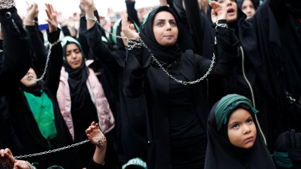تعديل شكل الحواجب حرام لأنه تغيير في خلقة الله.