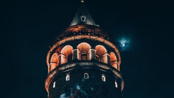 Galata Tower (Twitter)