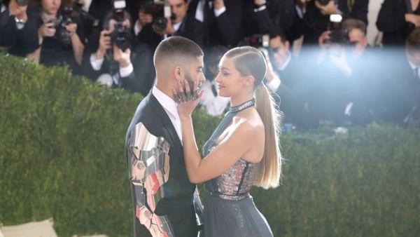 Gigi Hadid with Zayn Malik (Twitter)