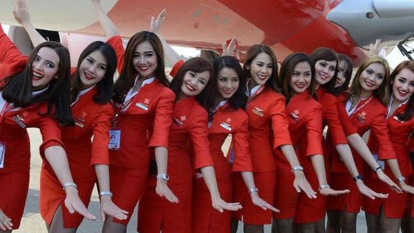Malaysia Airlines Flight Attendant Fired for Being 700g Overweight (Twitter)
