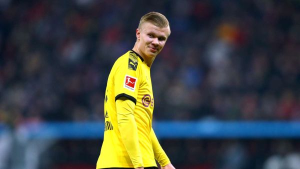 هالاند يسجل من جديد