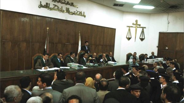 العصابة تهدف لتمكين العديد من المواطنين راغبي الهجرة للدول الأوروبية بطرق غير شرعية