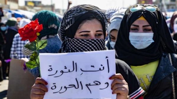  تظاهرة نسوية هي الأولى في مدينة النجف المقدسة لدى الشيعة