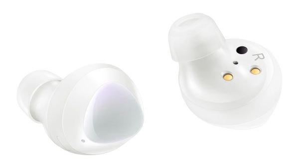 يستند تصميم سماعات Galaxy Buds+ الجديدة من سامسونج إلى تجربة الأصوات اللاسلكية الاستثنائية التي تقدمها سماعات Galaxy Buds يستند تصميم سماعات Galaxy Buds+ الجديدة من سامسونج إلى تجربة الأصوات اللاسلكية الاستثنائية التي تقدمها سماعات Galaxy Buds