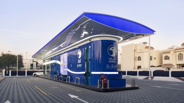 ADNOC On the go stations comprise varying designs to reflect the customer needs in the individual neighborhood in terms of size, number of pumps, and type of ADNOC Oasis store.