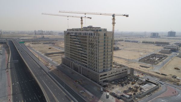 يجسّد بلازا انعكاسًا حقيقيًا لفلسفتنا في تطوير عقارات عالمية المستوى ومدمجة في محيطها، لتوفر مستويات رائعة من الراحة يجسّد بلازا انعكاسًا حقيقيًا لفلسفتنا في تطوير عقارات عالمية المستوى ومدمجة في محيطها، لتوفر مستويات رائعة من الراحة