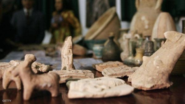  إستعادة العراق آلاف القطع الأثرية المهربة إلى الخارج