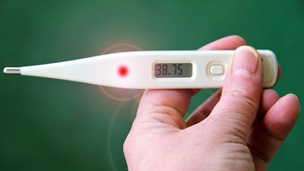 طبيب البوابة: طرق خفض درجة الحرارة لدى كبار السن