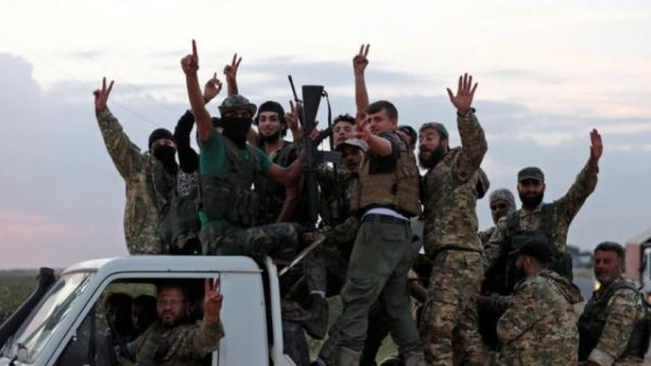 تركيا تخفض رواتب المقاتلين السوريين الذين جرى إرسالهم للقتال في ليبيا