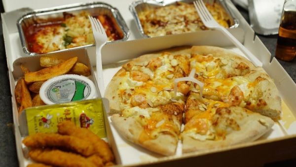 توصيل الطعام الى المنزل: هل طعامك آمن من الكورونا؟